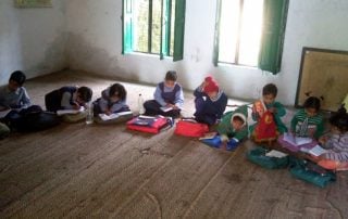 Children in an Orakhan school